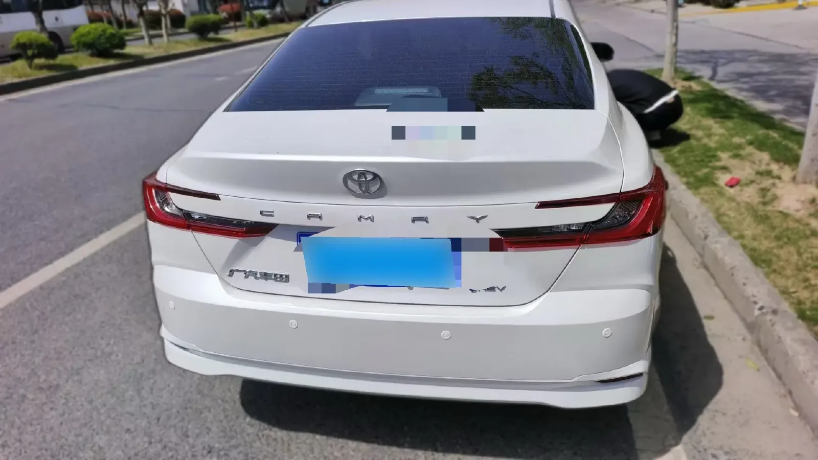 2024 Toyota Camry 2.0L 152HP L4 E-CVT Hybrid,autocango,china used car exporter,china ev exporter,chinese used car exporter,chinese used ev exporter