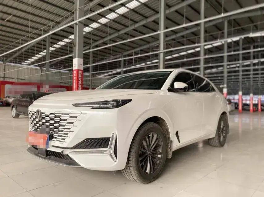 2023 ChangAn UNI-K 2.0T 233HP L4 8AT