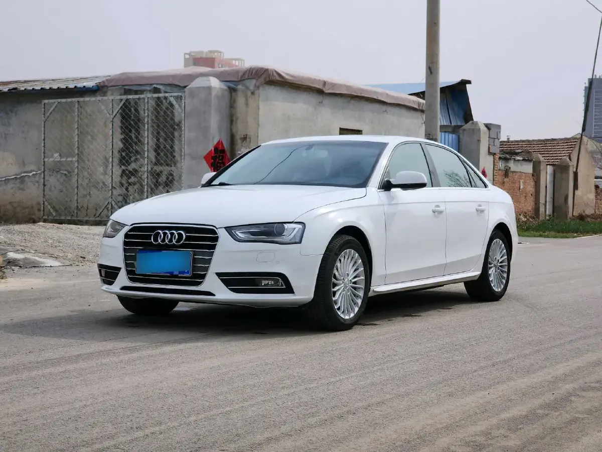 2010 Audi Q5 2.0T 211HP L4 7DCT