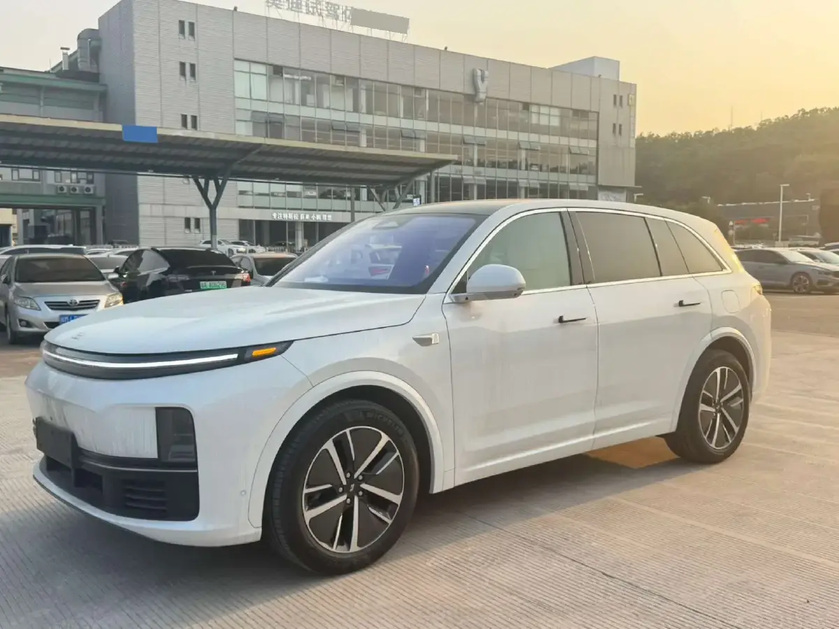 2024 Li L7 Range Extended 154HP REEV 42.8KWH