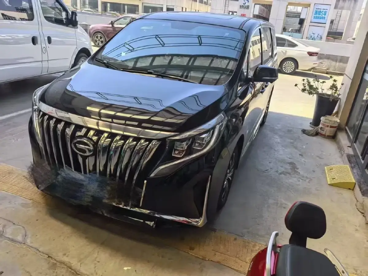 2023 GAC Trumpchi M8 2.0T 252HP L4 8AT