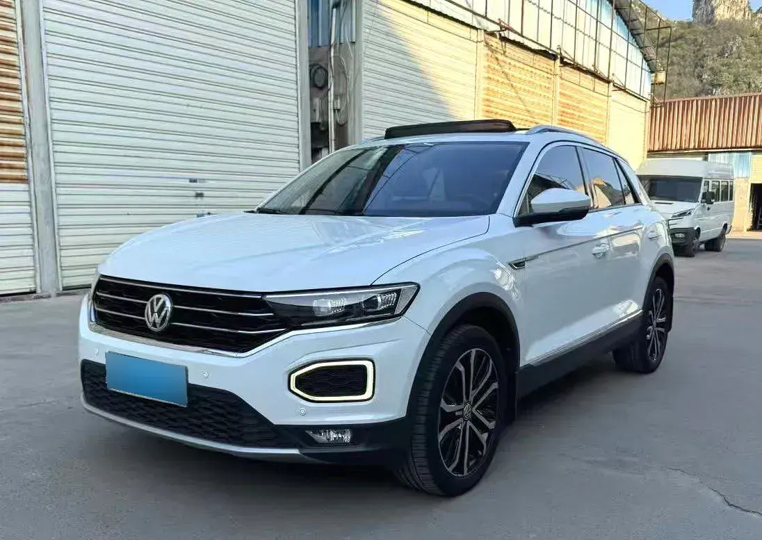 2020 Volkswagen T-Roc 1.4T 150HP L4 7DCT
