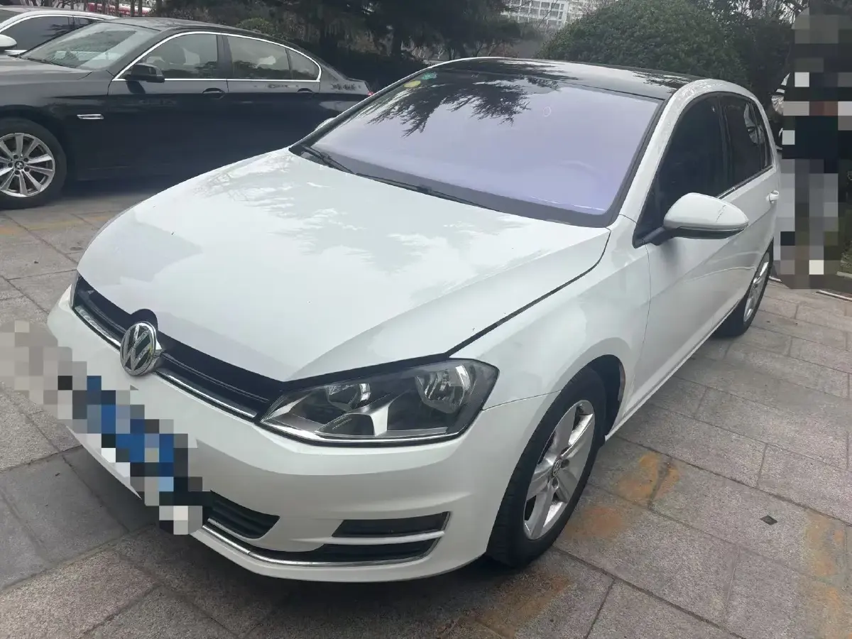 2012 Volkswagen Golf 1.6L 105HP L4 6AT