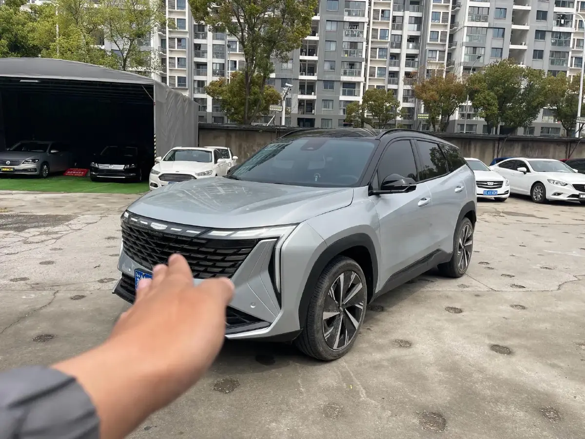 2023 Geely StarRay 1.5T 181HP L4 7DCT