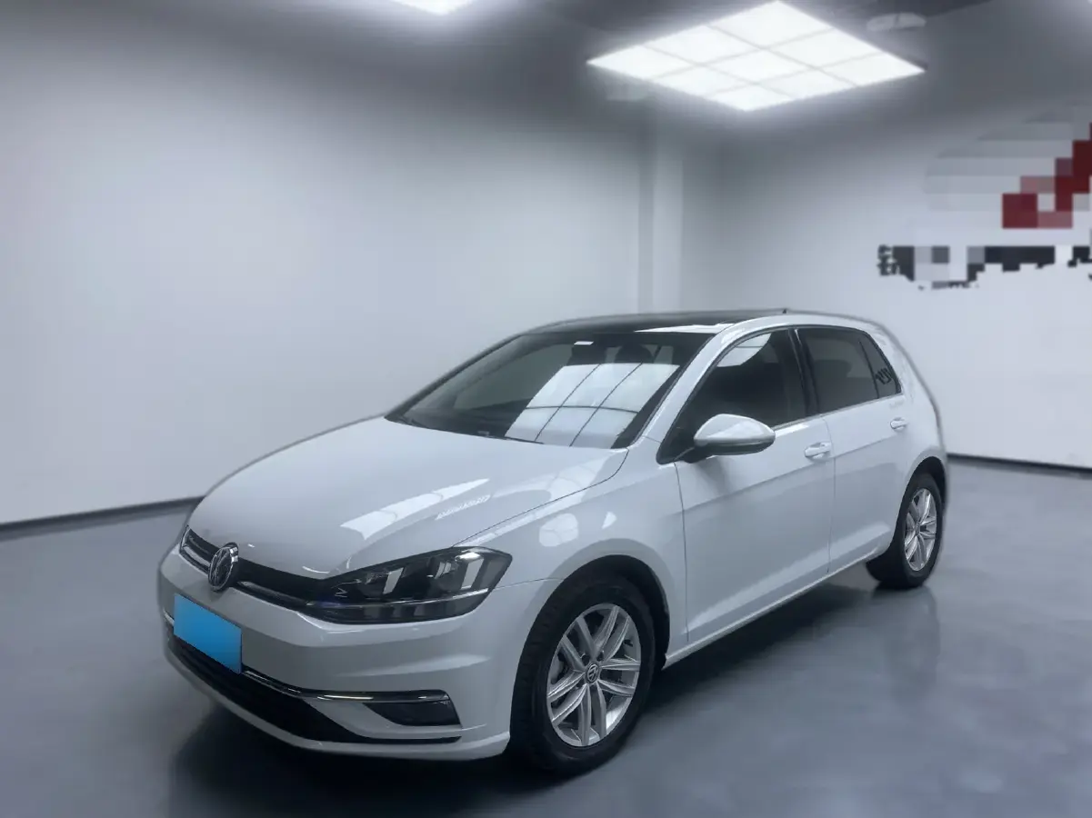2012 Volkswagen Golf 1.6L 105HP L4 6AT