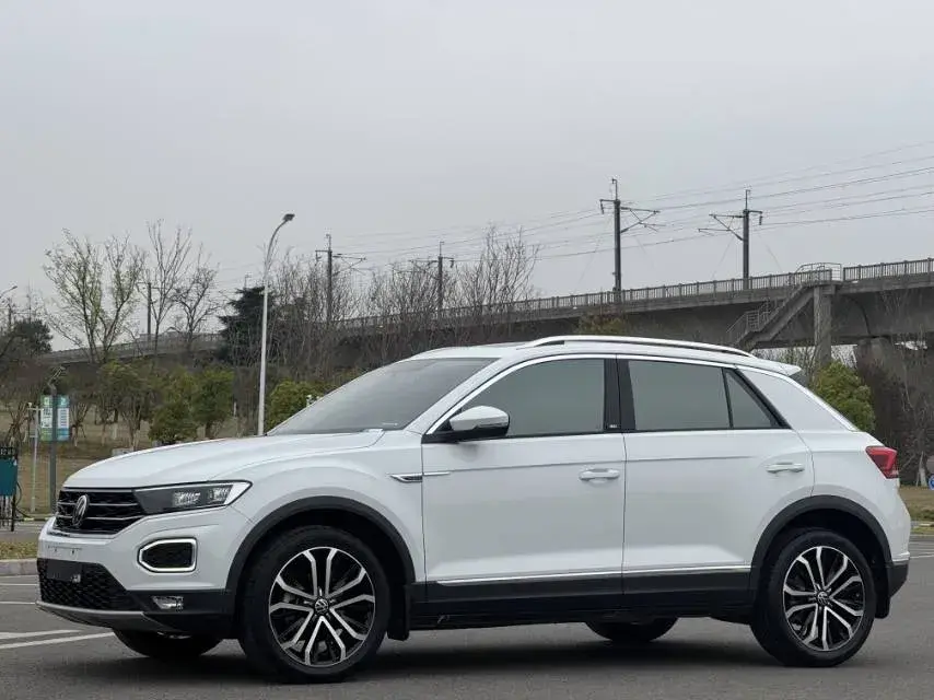 2021 Volkswagen T-Roc 1.4T 150HP L4 7DCT