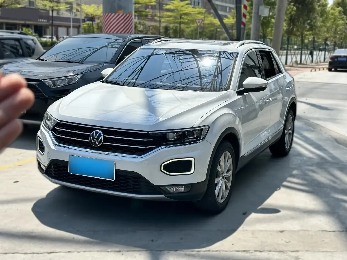 2021 Volkswagen T-Roc 1.4T 150HP L4 7DCT