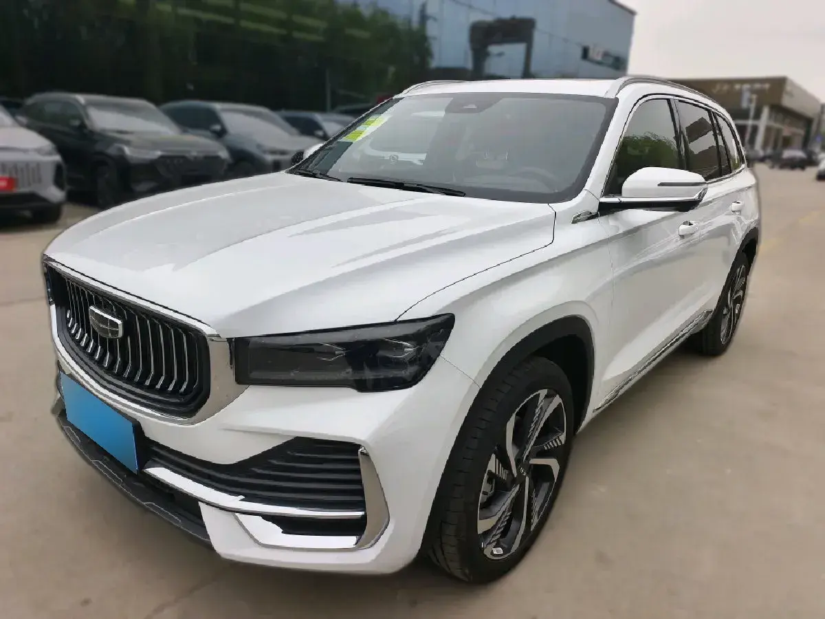 2024 Geely Monjaro 2.0T 238HP L4 8AT