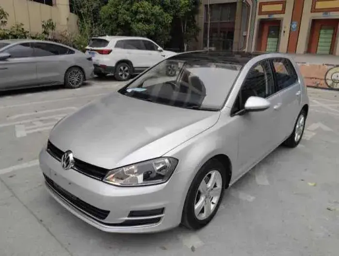 2015 Volkswagen Golf 1.4T 131HP L4 5MT