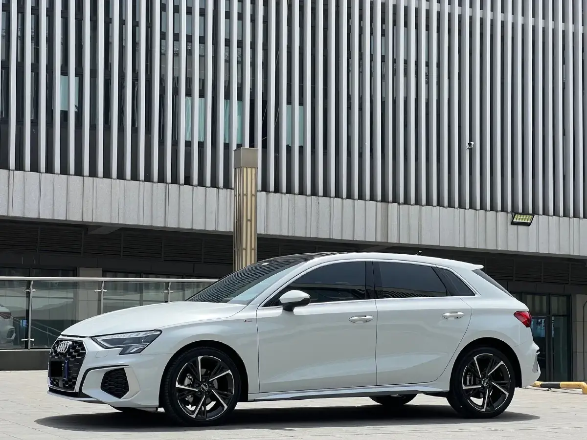 2022 Audi A3 1.4T 150HP L4 7DCT