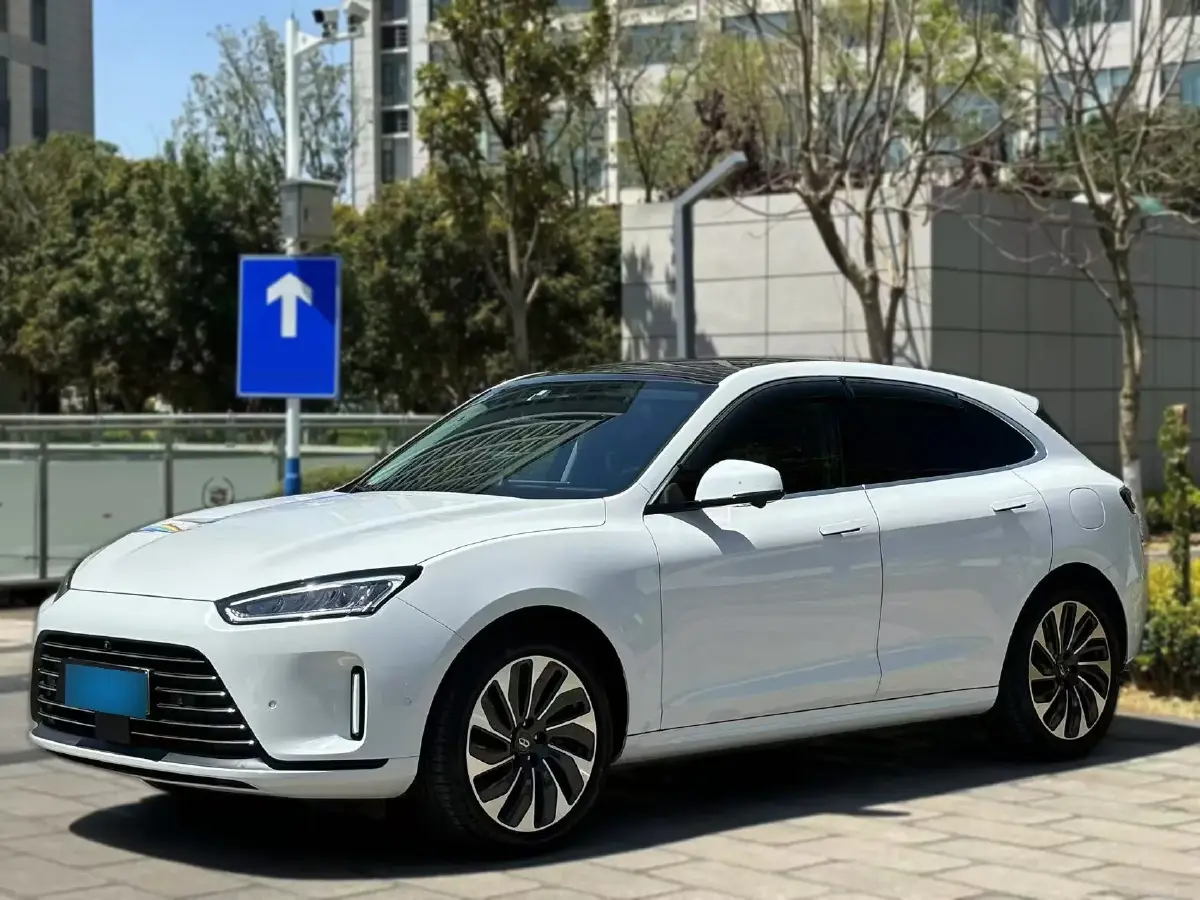 2022 HIMA AITO M5 Range Extended 125HP REEV 40KWH