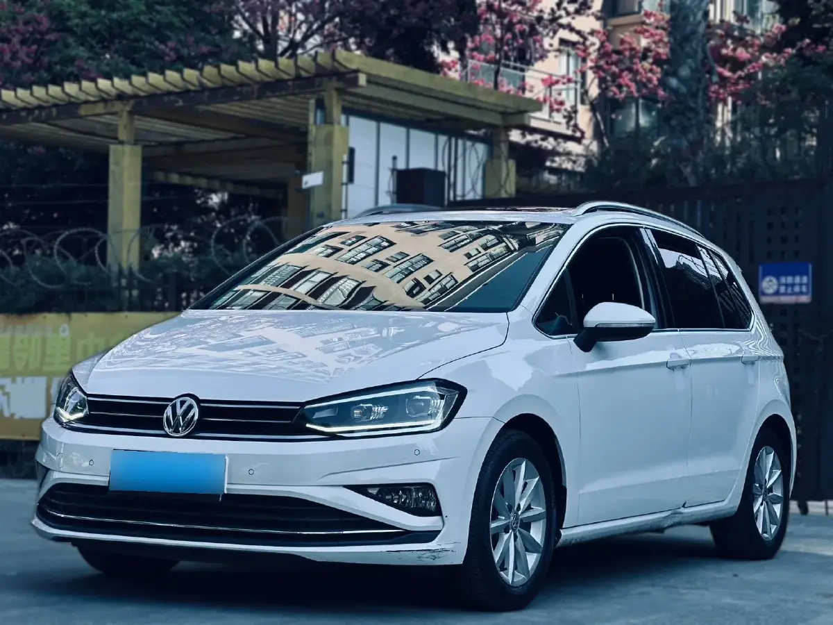 2019 Volkswagen Golf Sportsvan 1.4T 150HP L4 7DCT
