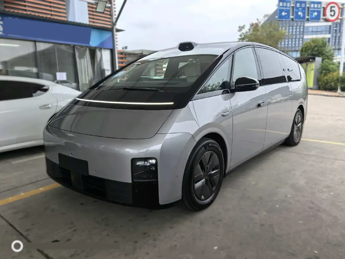 2024 Li MEGA BEV 102.7KWH