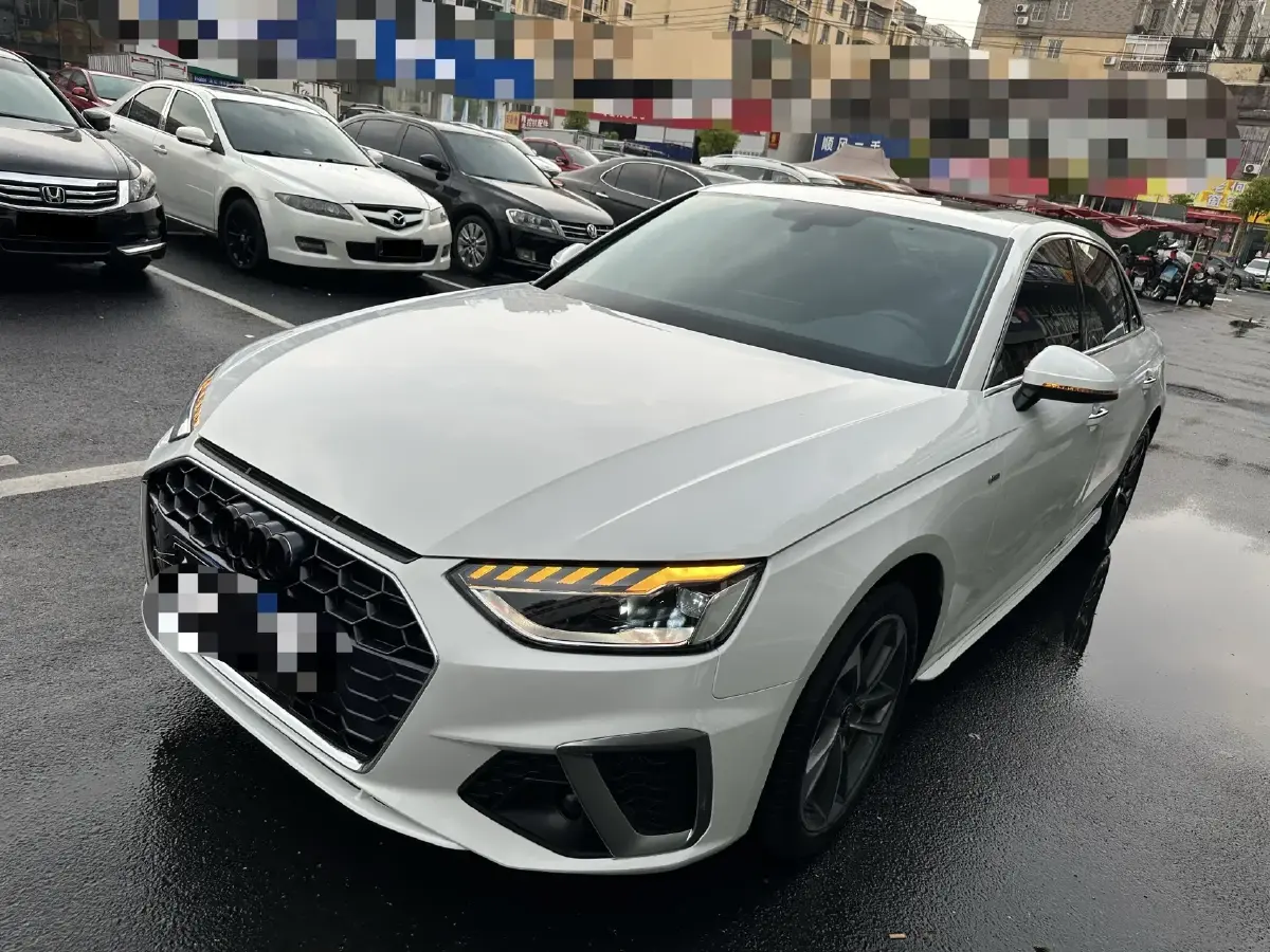 2023 Audi A4L 2.0T 190HP L4 7DCT