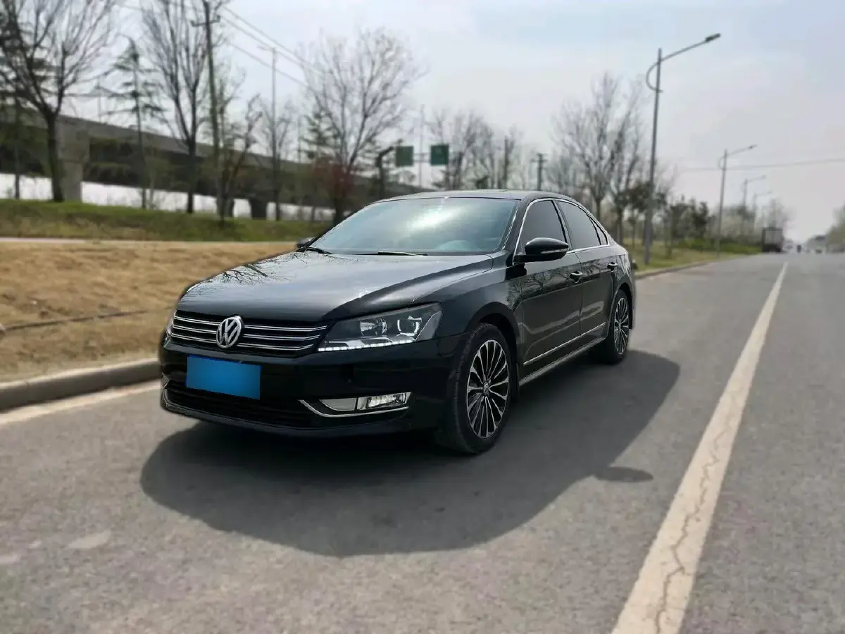 2013 Volkswagen Passat 1.8T 160HP L4 7DCT