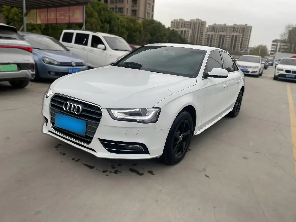 2013 Audi A4L 2.0T 180HP L4 CVT