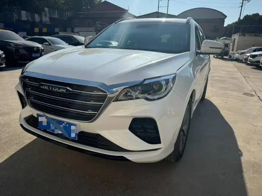 2022 Jetour X70 1.5T 156HP L4 6MT