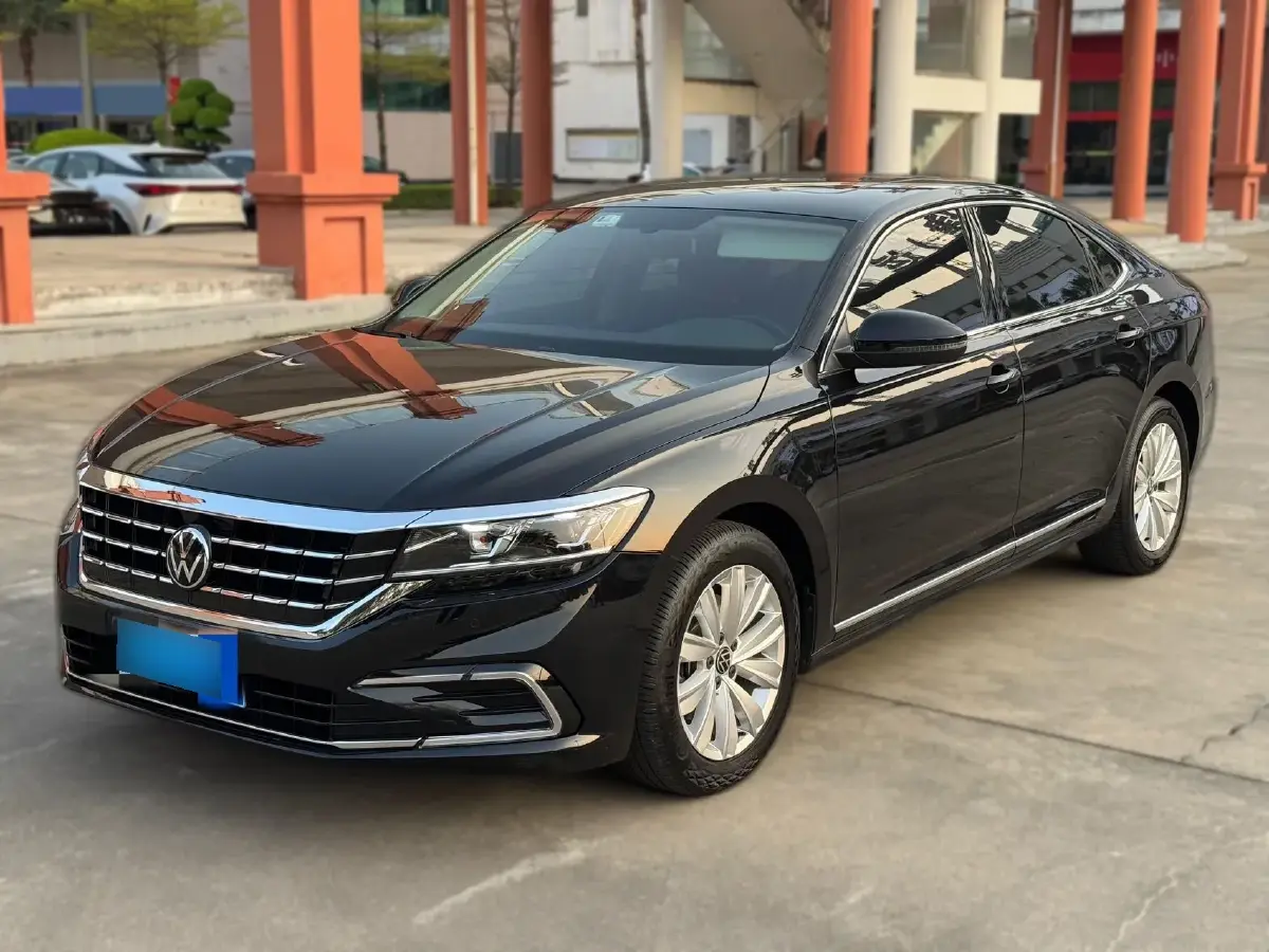 2021 Volkswagen Passat 2.0T 186HP L4 7DCT