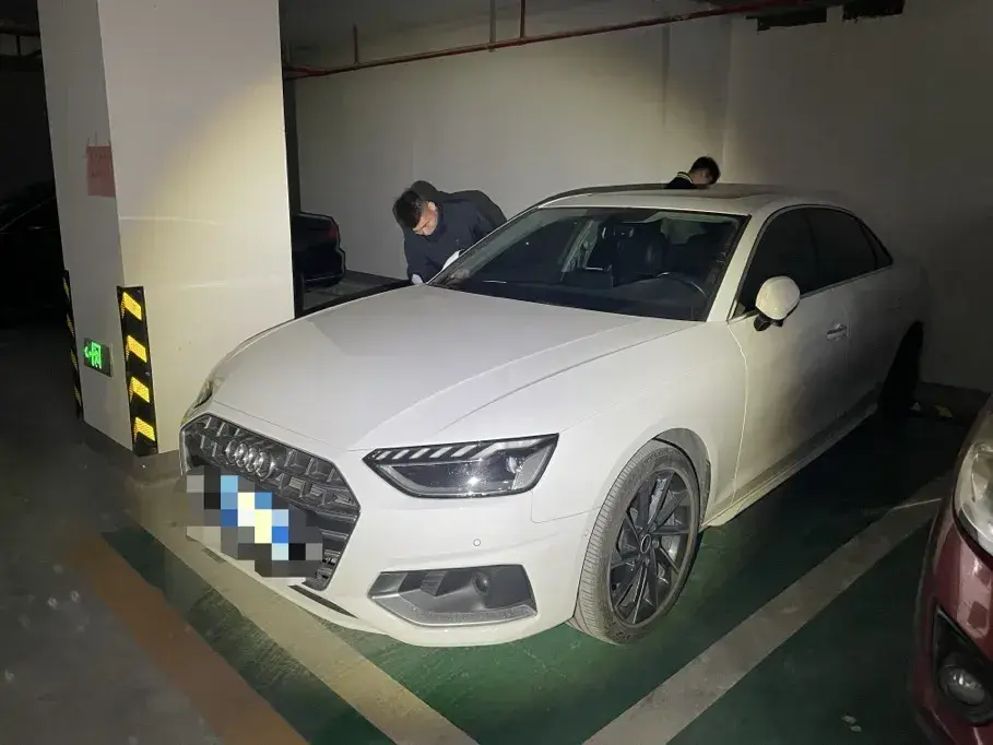 2022 Audi A4L 2.0T 190HP L4 7DCT