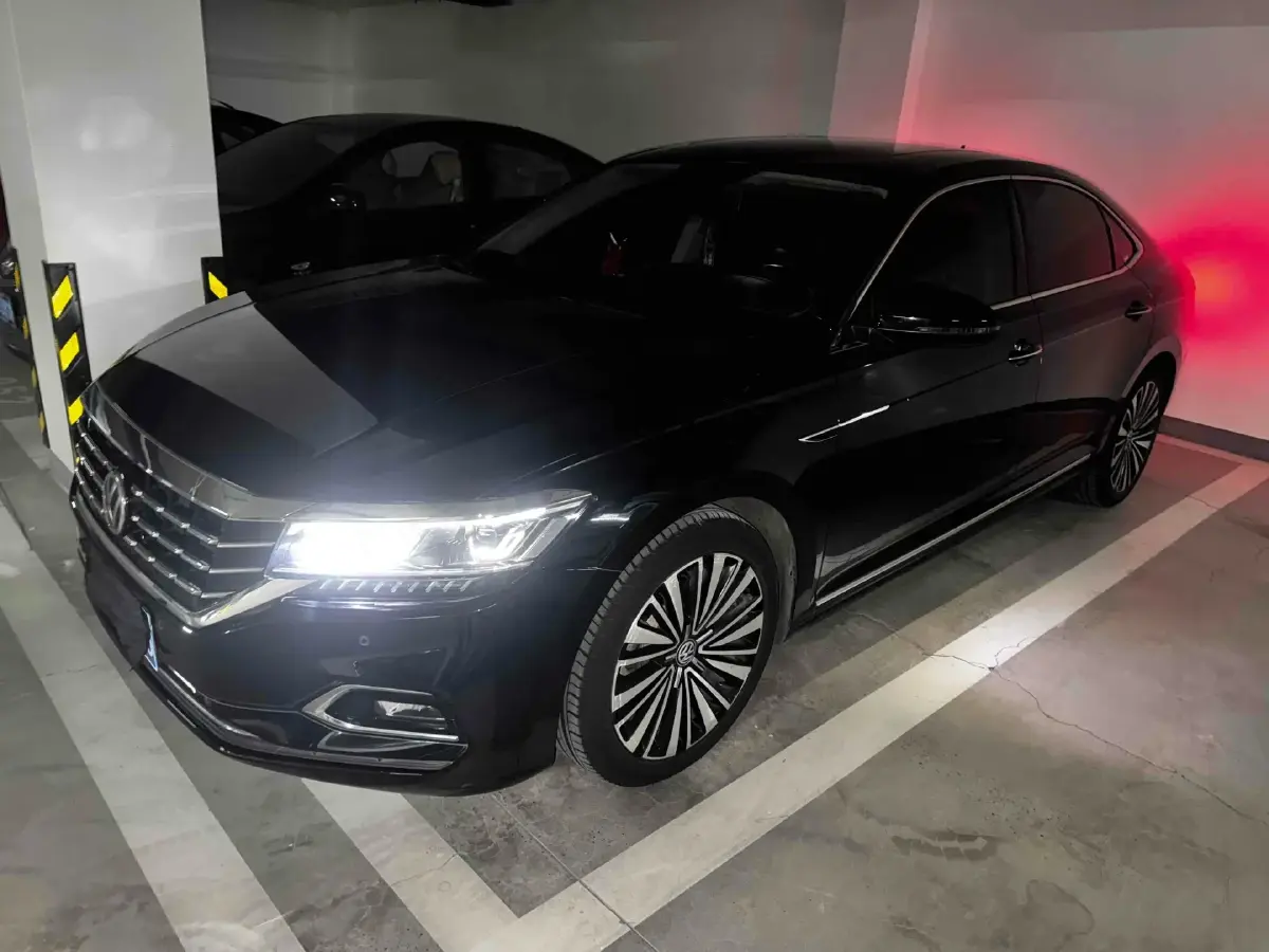 2020 Volkswagen Passat 2.0T 186HP L4 7DCT
