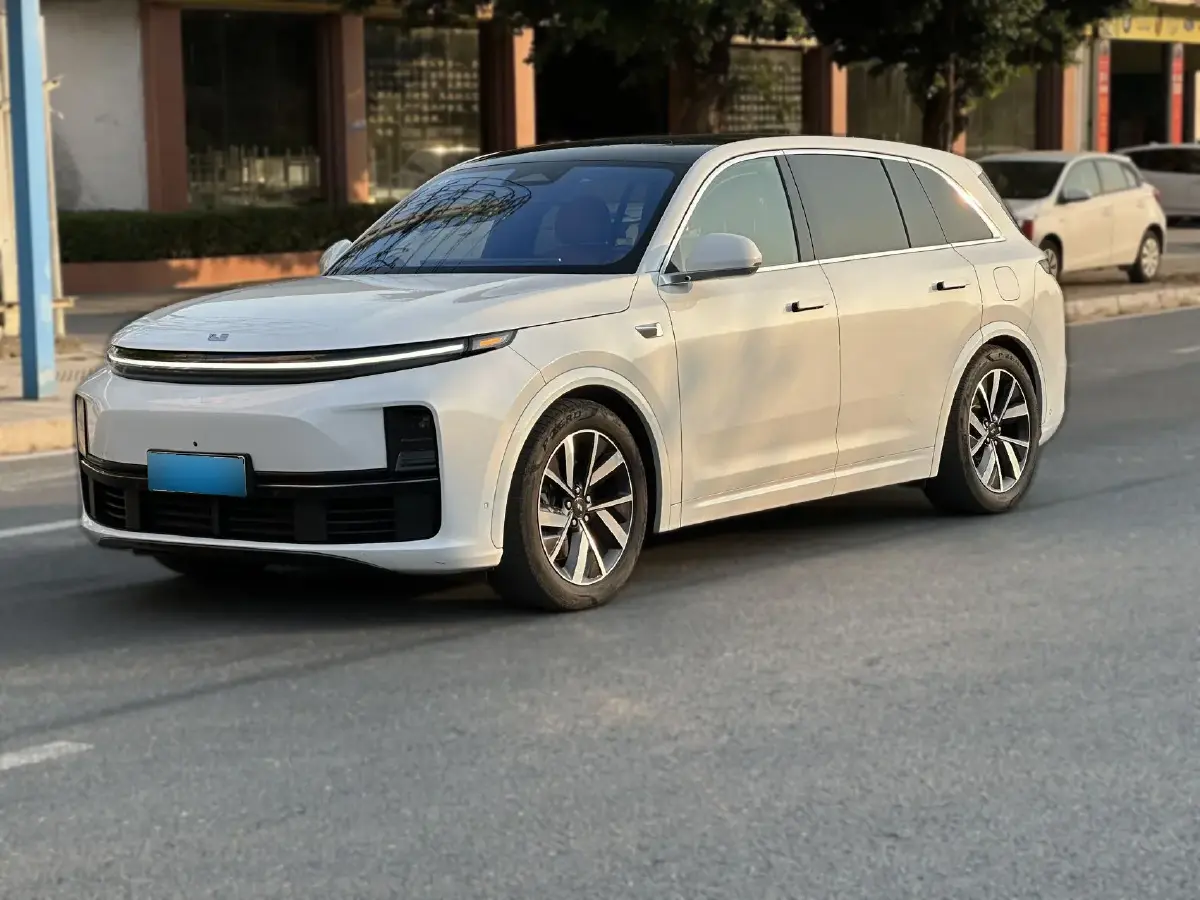 2023 Li L7 Range Extended 154HP REEV 40.9KWH