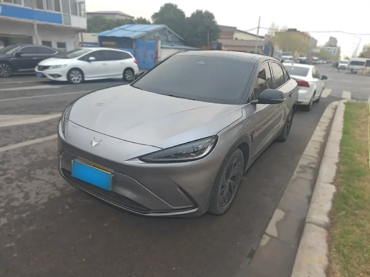 2023 ARCFOX αS BEV 93.6KWH