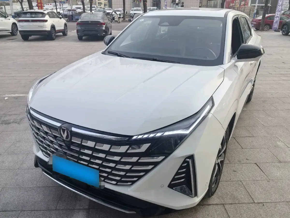 2024 ChangAn UNI-Z 1.5L 98HP L4 E-CVT PHEV 18.4KWH