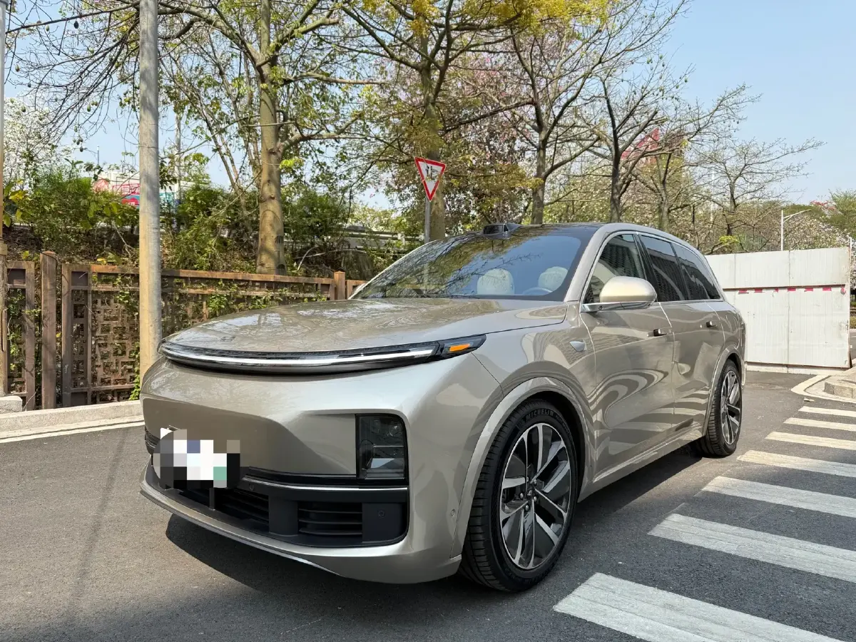 2024 Li L8 Range Extended 154HP REEV 52.3KWH