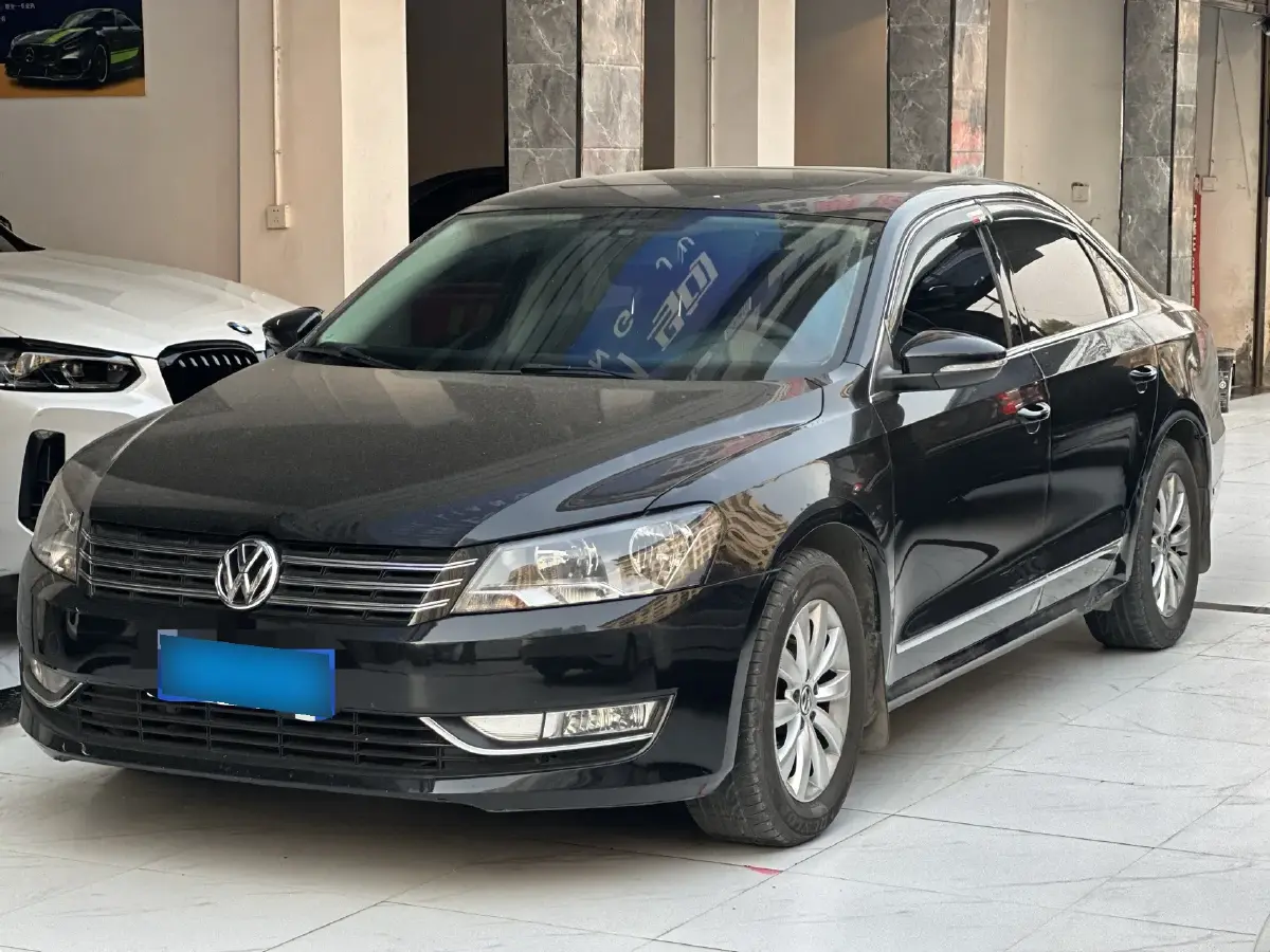 2015 Volkswagen Passat 1.8T 160HP L4 7DCT