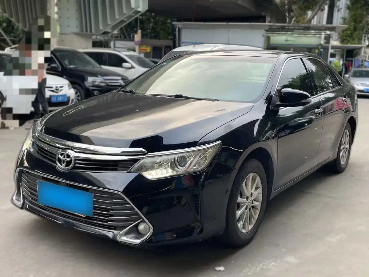 2015 Toyota Camry 2.0L 167HP L4 6AT