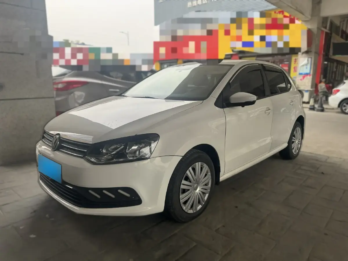 2016 Volkswagen Polo 1.6L 110HP L4 5MT