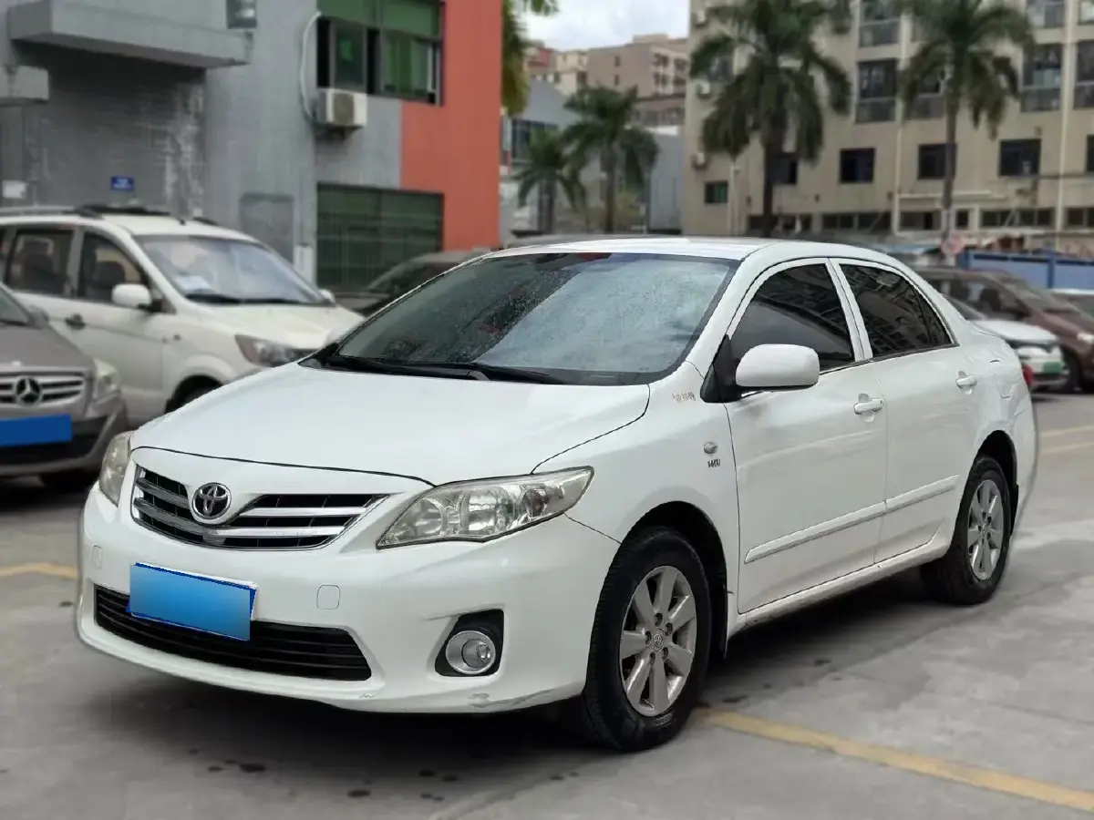 2013 Toyota Corolla 1.6L 122HP L4 4AT