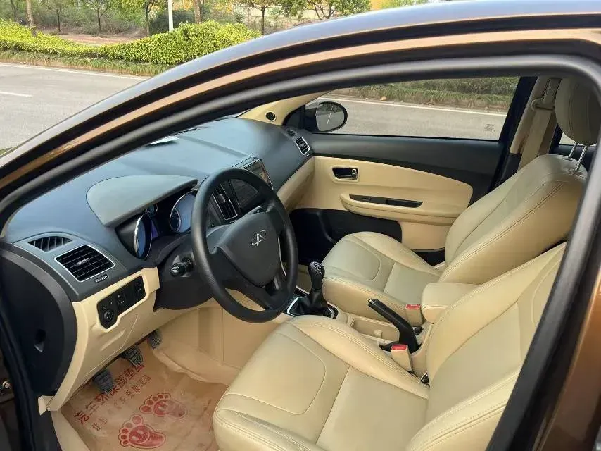 2015 Chery E3 1.5L 109HP L4 5MT,autocango,china used car exporter,china ev exporter,chinese used car exporter,chinese used ev exporter