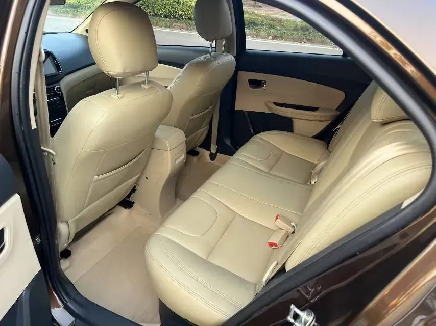 2015 Chery E3 1.5L 109HP L4 5MT,autocango,china used car exporter,china ev exporter,chinese used car exporter,chinese used ev exporter