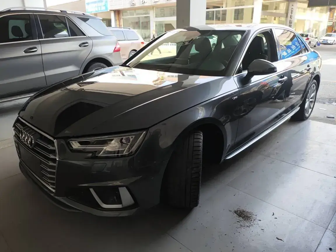 2019 Audi A4L 2.0T 190HP L4 7DCT