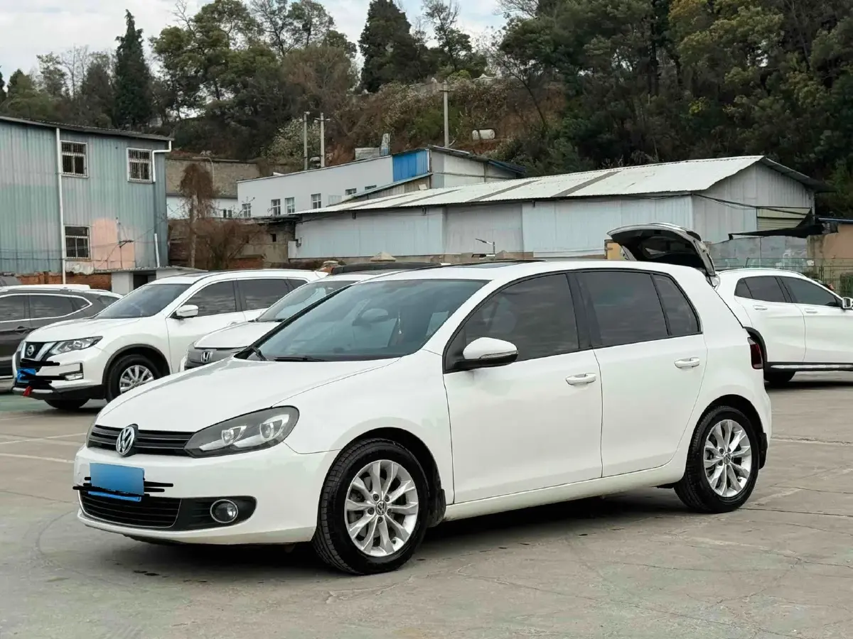 2012 Volkswagen Golf 1.4T 131HP L4 5MT