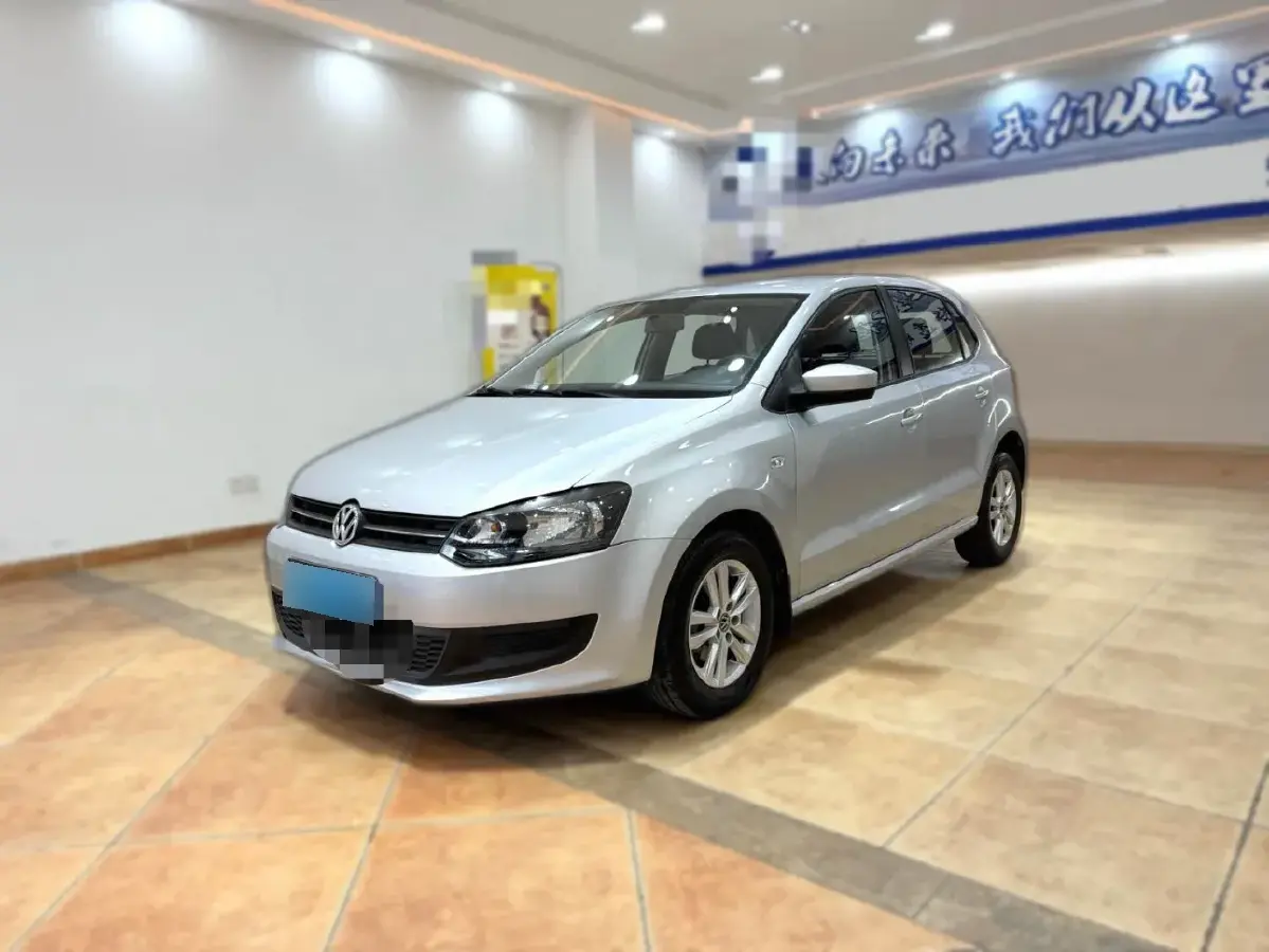 2014 Volkswagen Polo 1.4L 90HP L4 5MT