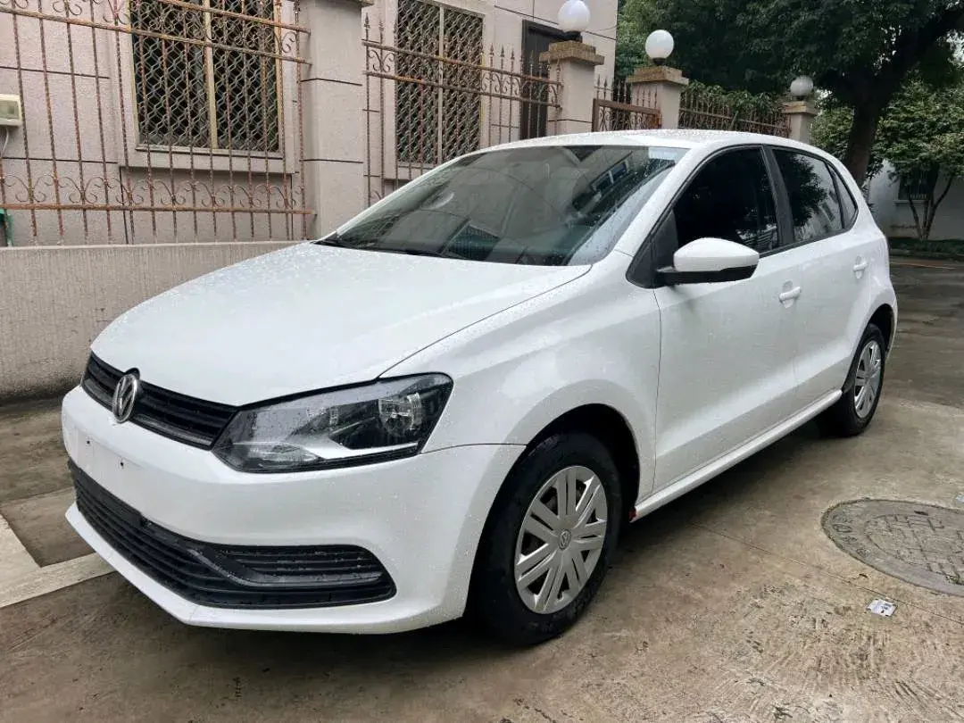 2013 Volkswagen Polo 1.4L 86HP L4 5MT
