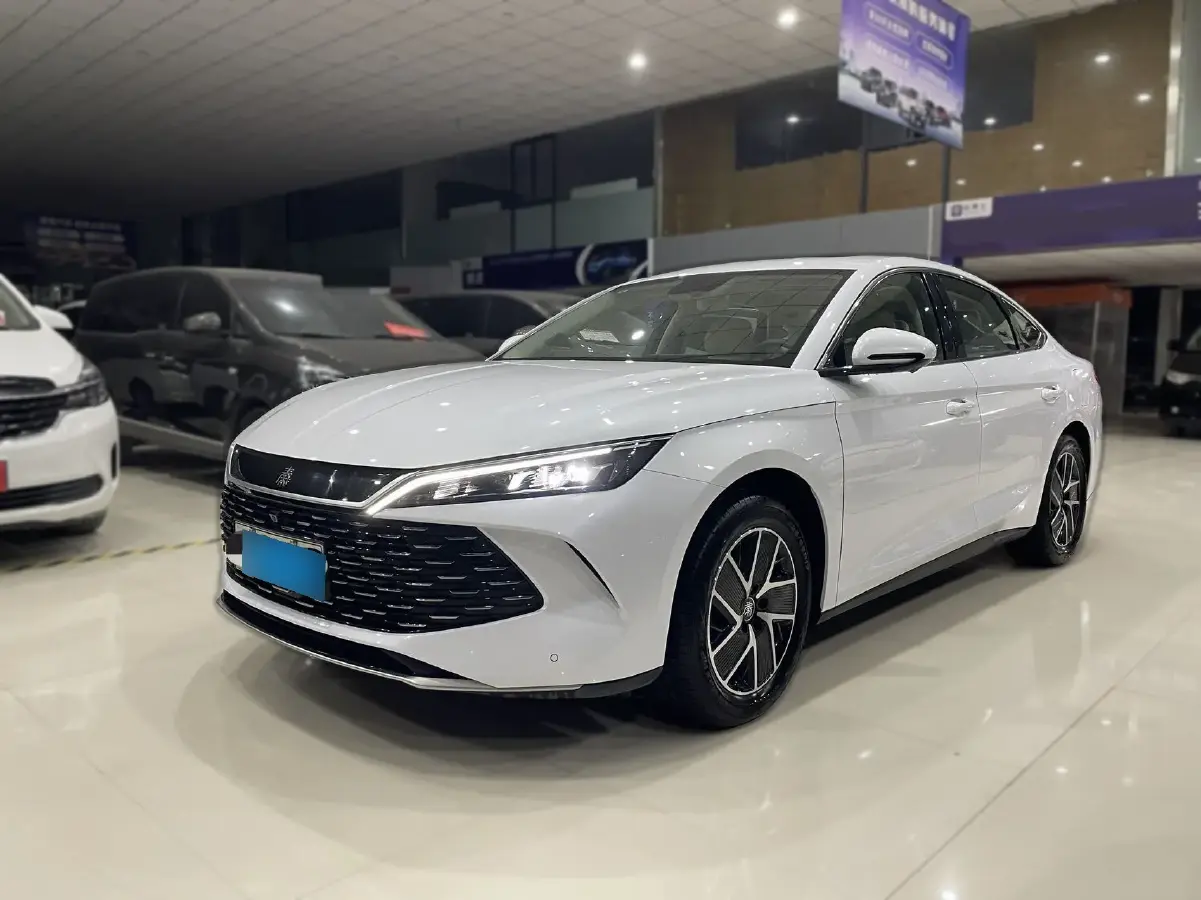 2024 BYD QinL 1.5L 101HP L4 E-CVT PHEV 15.87KWH