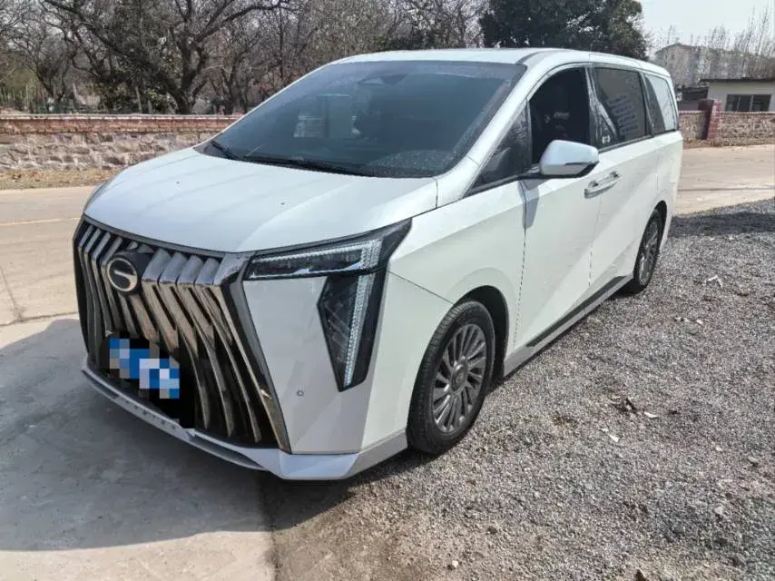 2023 GAC Trumpchi M8 2.0T 190HP L4 E-CVT Hybrid