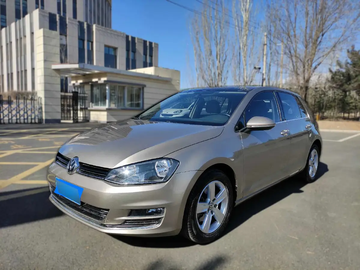 2014 Volkswagen Golf 1.4T 131HP L4 7DCT