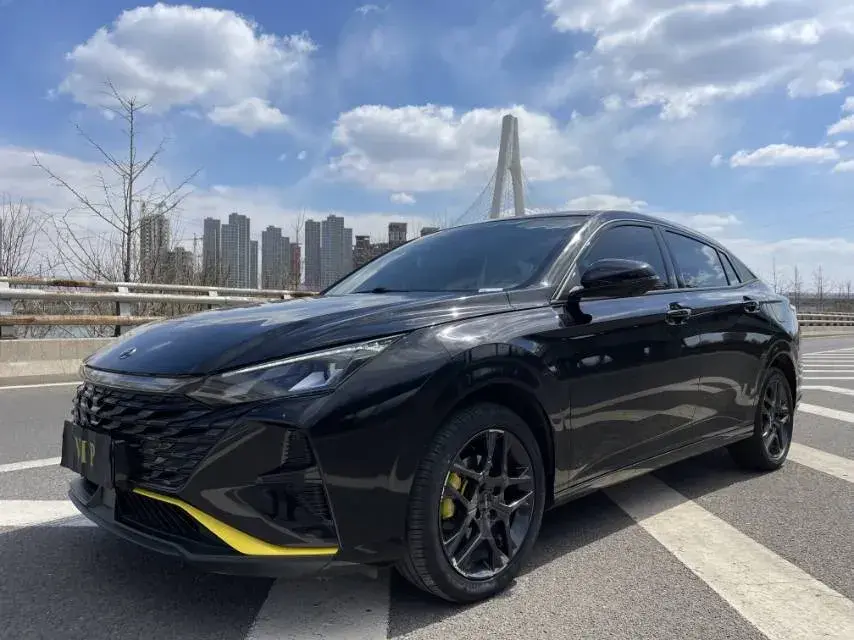 2023 DongFeng Aeolus YiXuan 1.5T 197HP L4 6DCT