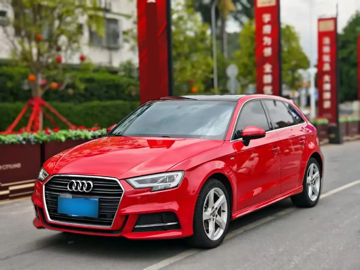 2025 Audi A3 1.5T 160HP L4 7DCT