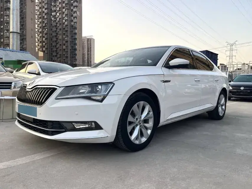 2018 Skoda Superb 1.4T 150HP L4 7DCT