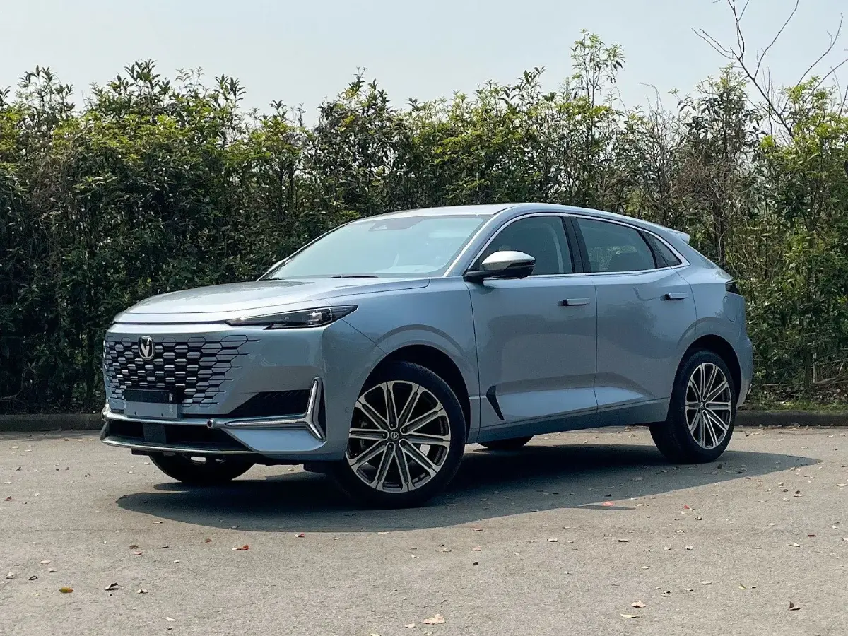 2023 ChangAn UNI-K 2.0T 233HP L4 8AT