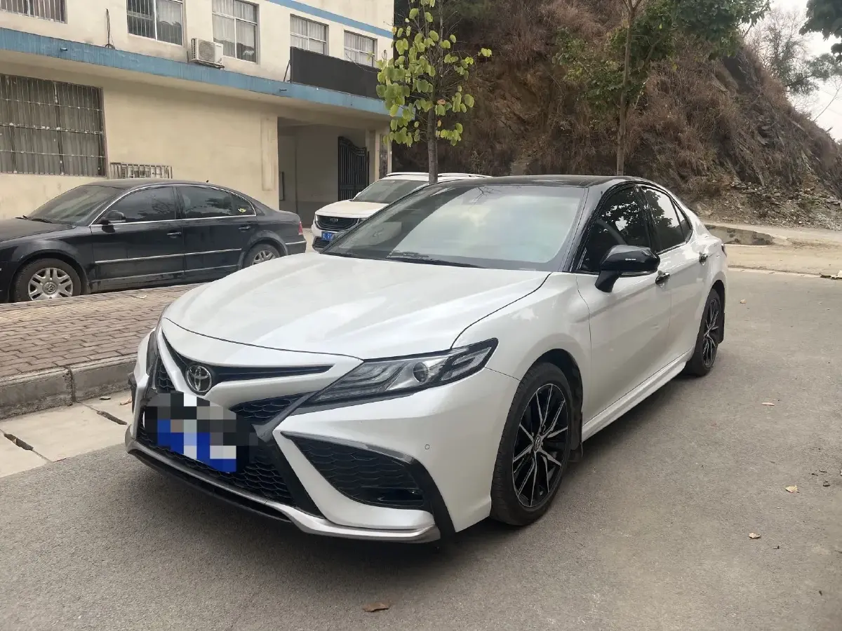 2021 Toyota Camry 2.0L 178HP L4 CVT