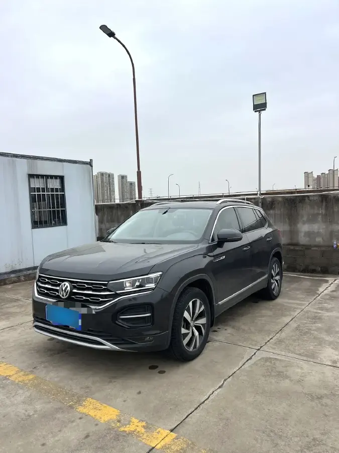 2020 Volkswagen Tayron 2.0T 186HP L4 7DCT