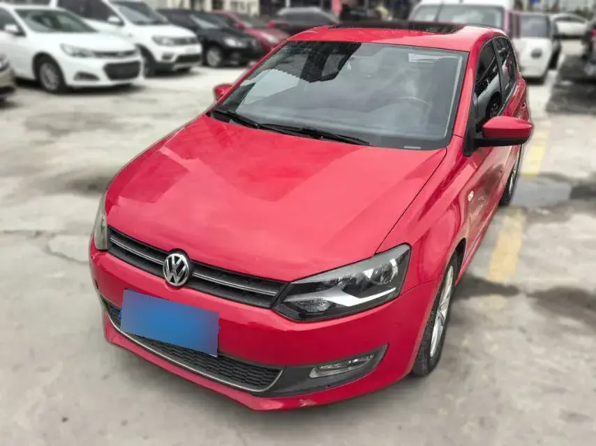 2011 Volkswagen Polo 1.4L 86HP L4 6AT 2011 Volkswagen Polo 1.4L 86HP L4 6AT
