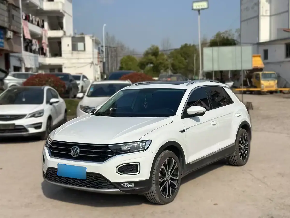 2020 Volkswagen T-Roc 1.4T 150HP L4 7DCT