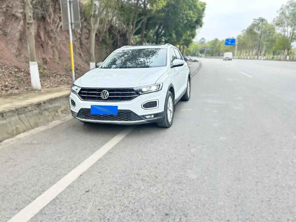 2019 Volkswagen T-Roc 1.4T 150HP L4 7DCT